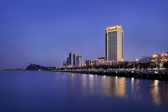 普杰酒店客房控制系統(tǒng)在鎮(zhèn)江皇冠假日酒店穩(wěn)定應(yīng)用
